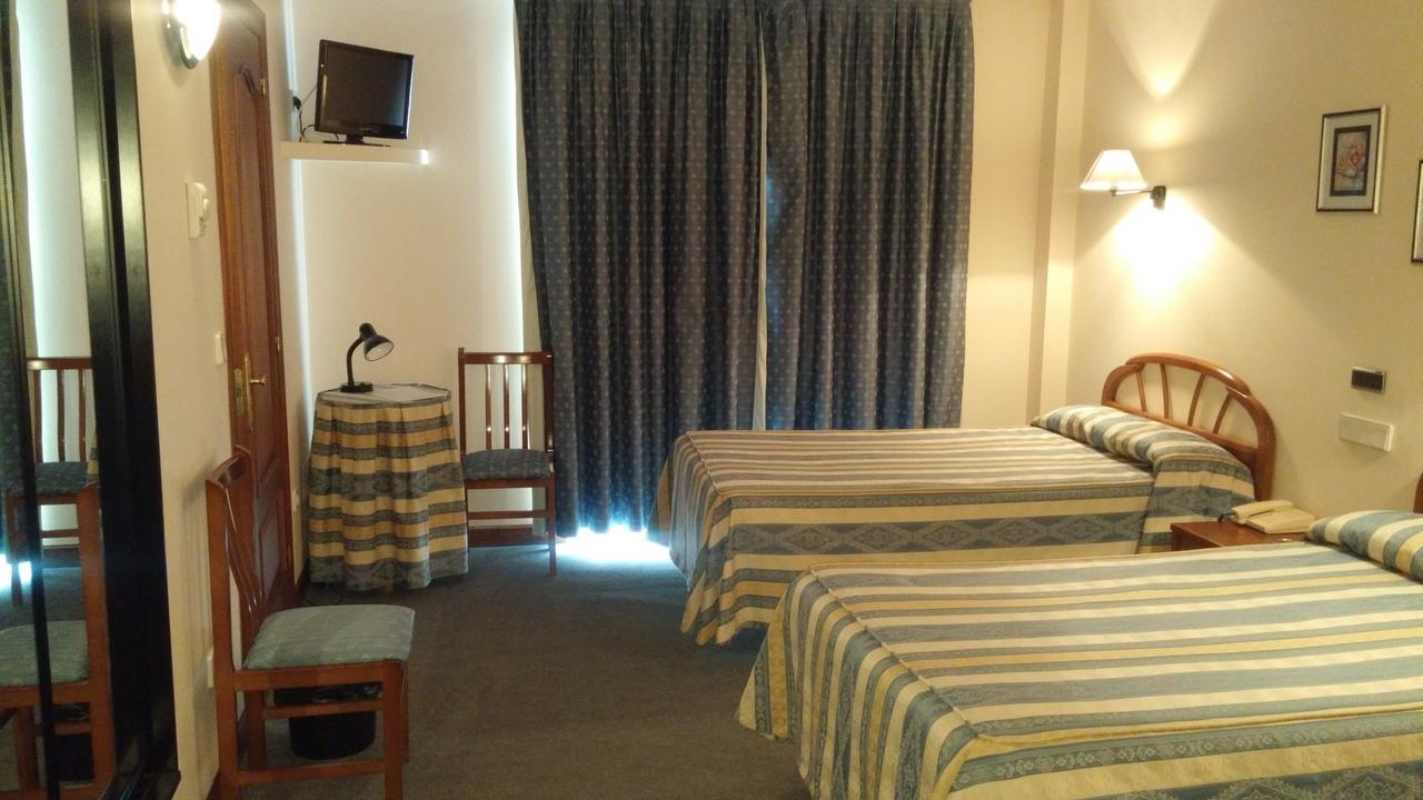 Hotel Zabala Santillana del Mar Extérieur photo